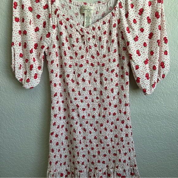 Jessica Simpson Strawberry dress - Picture 5 of 8